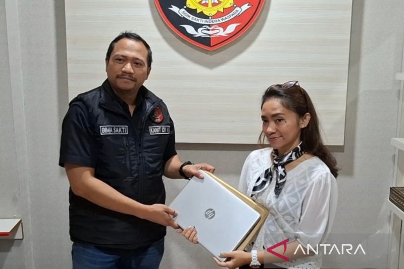 korban-dan-pelaku-pencurian-laptop-di-transjakarta-sepakat-damai