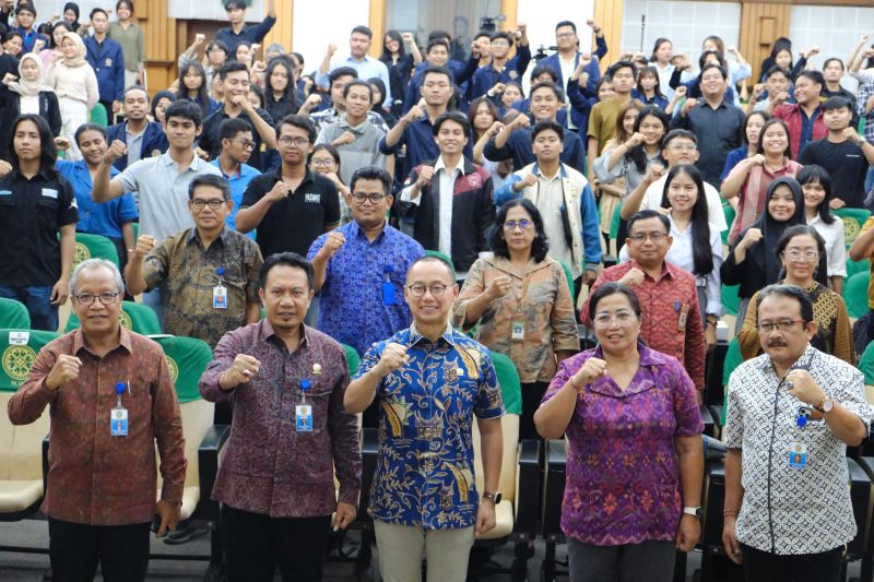 wakil-ketua-mpr-minta-bali-terapkan-pariwisata-berkelanjutan