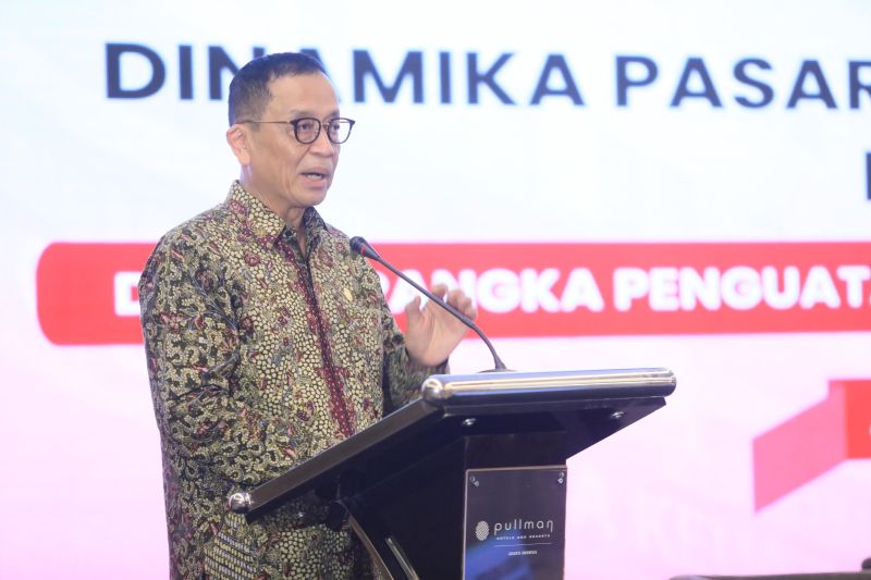 ojk-catat-kredit-industri-tekstil-rp16041-triliun-per-maret-2025