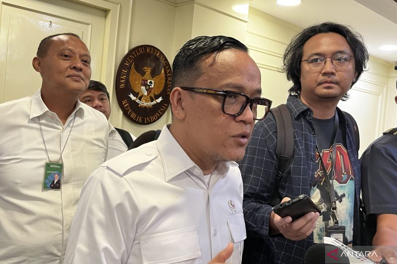 kemnaker-bakal-terbitkan-surat-edaran-terkait-sanksi-penahanan-ijazah
