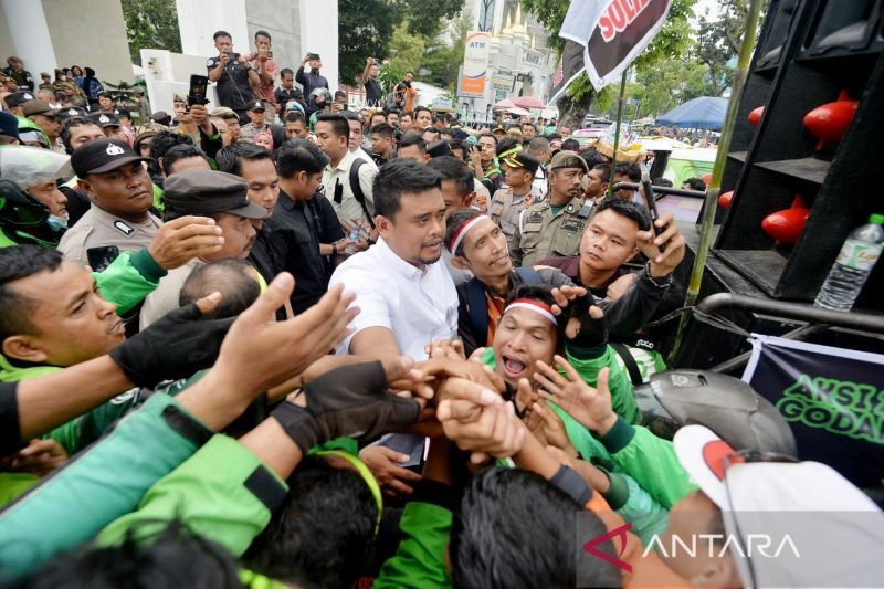 pemprov-sumut-percepat-pergub-pengemudi-daring