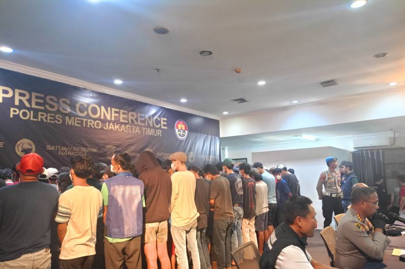 polisi-bebaskan-ratusan-preman-di-jaktim-usai-lakukan-pembinaan