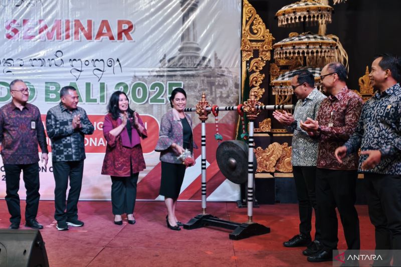 ojk-bali-ajak-bpr-prioritaskan-pembiayaan-petani-dan-umkm