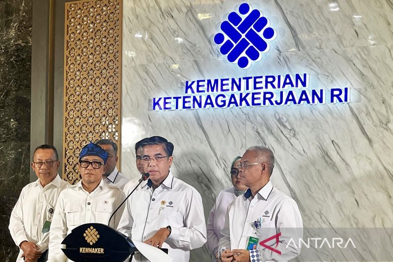 menaker-desain-satgas-phk-dirancang-dari-hulu-ke-hilir