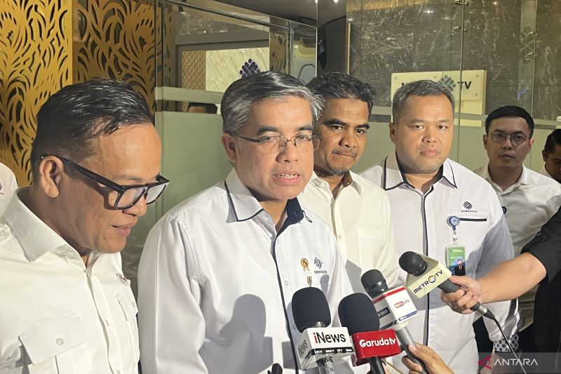 menaker-sudah-copot-pejabat-terduga-kasus-korupsi