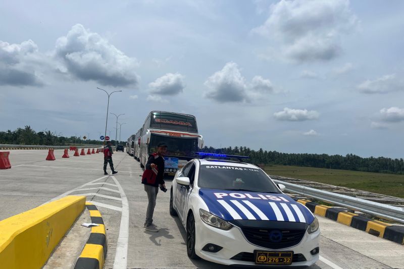 hk-buka-akses-tol-seksi-i-sibanceh-dukung-kelancaran-angkutan-haji