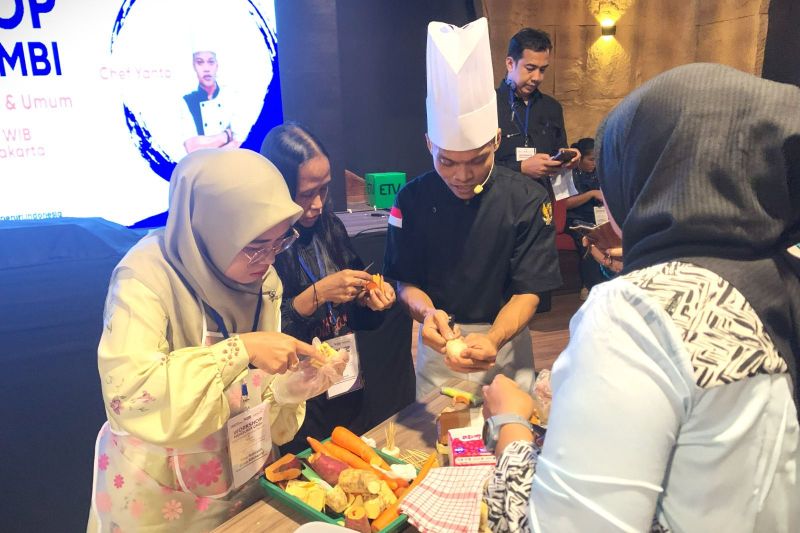 peruri-tingkatkan-keterampilan-pelaku-umkm-dalam-seni-ukir-makanan