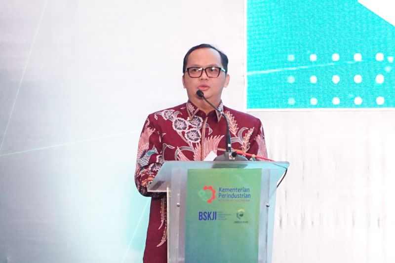 balai-kemenperin-raih-akreditasi-global-sebagai-produsen-bahan-acuan