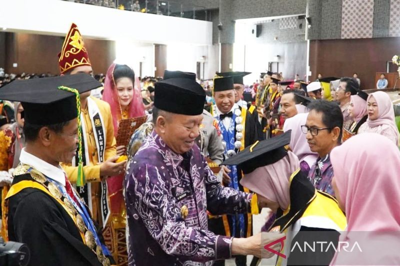 Gubernur Kalsel bangga ULM cetak generasi unggul berkelanjutan