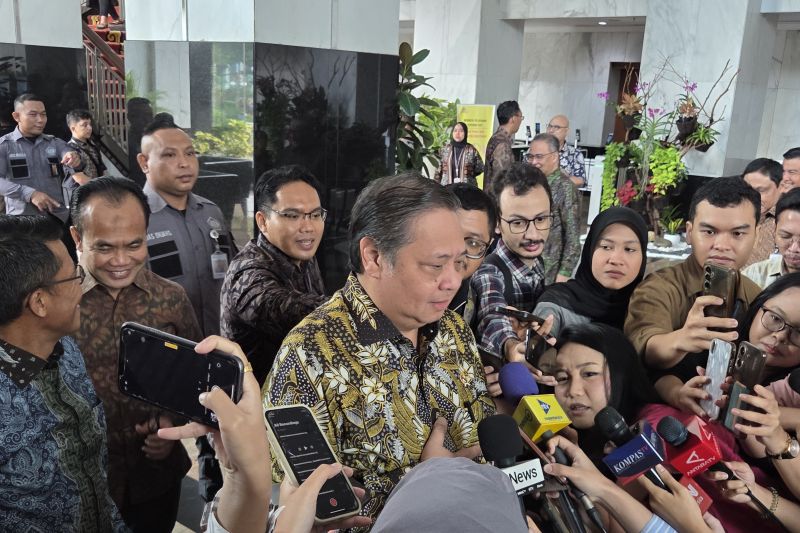 airlangga-pastikan-dirjen-bea-cukai-djaka-budi-bukan-anggota-tni-aktif