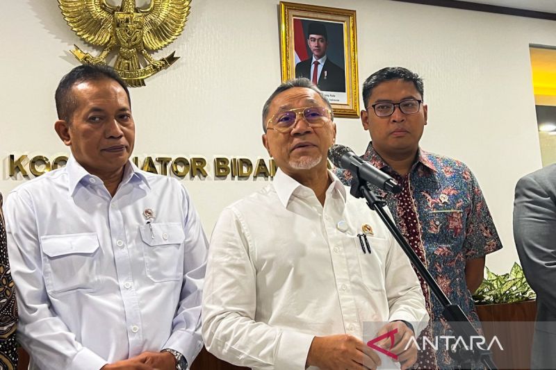 zulhas-tegaskan-dana-kopdes-merah-putih-rp3-miliar-bukan-dari-apbn