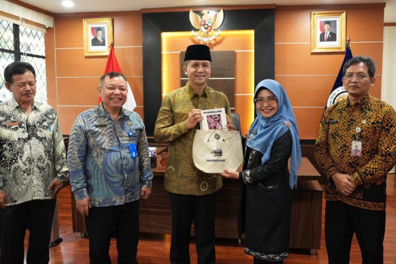 kementrans-jaring-mitra-perkuat-rantai-pasok-di-kawasan-transmigrasi