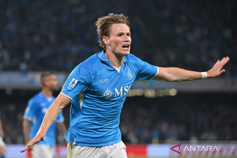 Napoli buka musim dengan telan Sassuolo 2-0