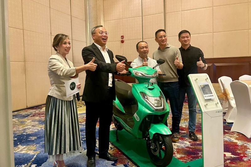 laba-ecgo-dan-ev-moto-siapkan-penyewaan-motor-listrik-10-ribu-ojol