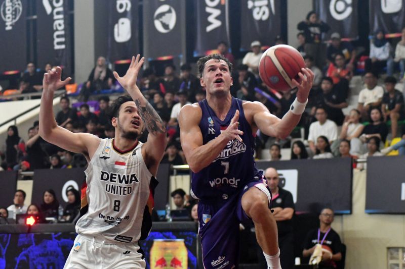 IBL 2025 - Dewa United kontra Rans Simba di semifinal