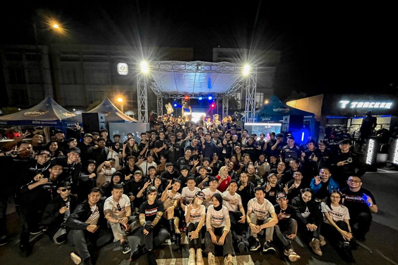 Tracker luncurkan dua produk apparel berkendara
