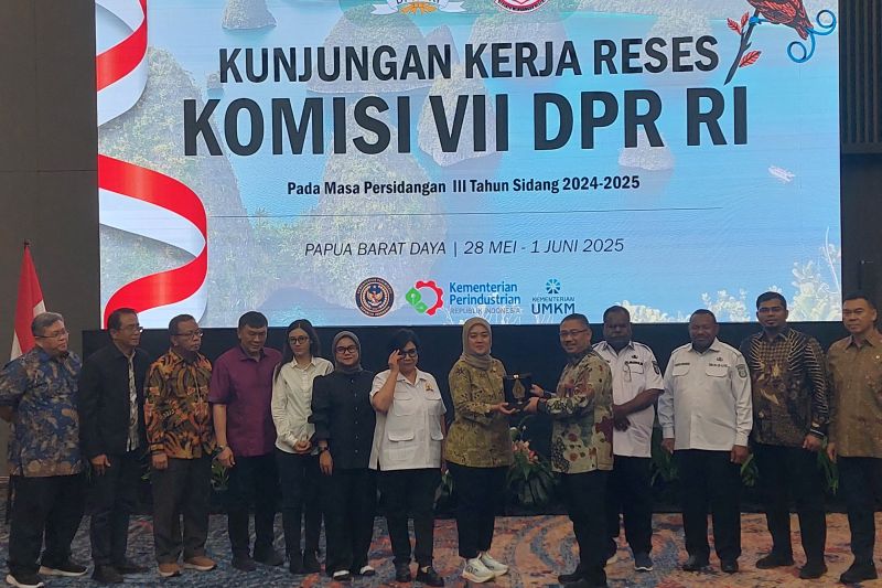 kemenpar-ri-harap-predikat-geopark-raja-ampat-dipertahankan