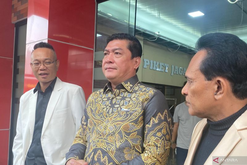 relawan-solmet-terima-40-pertanyaan-soal-dugaan-ijazah-palsu-jokowi