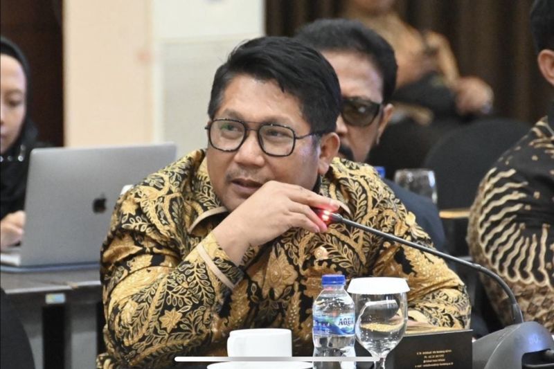 anggota-dpr-holding-umkm-solusi-untuk-naik-kelas-dan-akses-kur