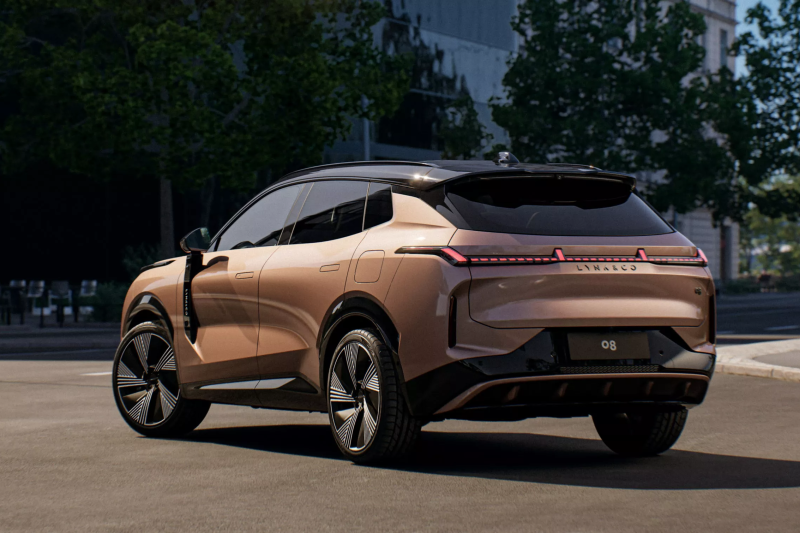 lynk-co-10-em-p-dipesan-oleh-12-ribu-orang-lebih-hanya-dalam-24-jam