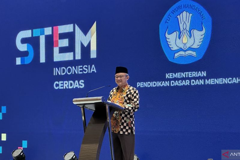Soal perubahan jam sekolah, Mendikdasmen ingatkan patuhi aturan pusat