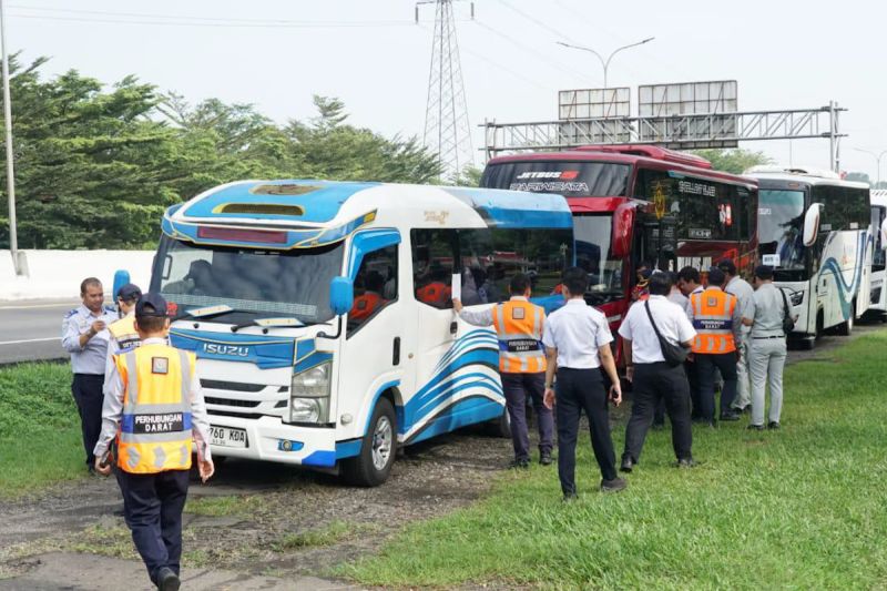 kemenhub-siapkan-bus-pengganti-saat-pelaksanaan-uji-kelaikan
