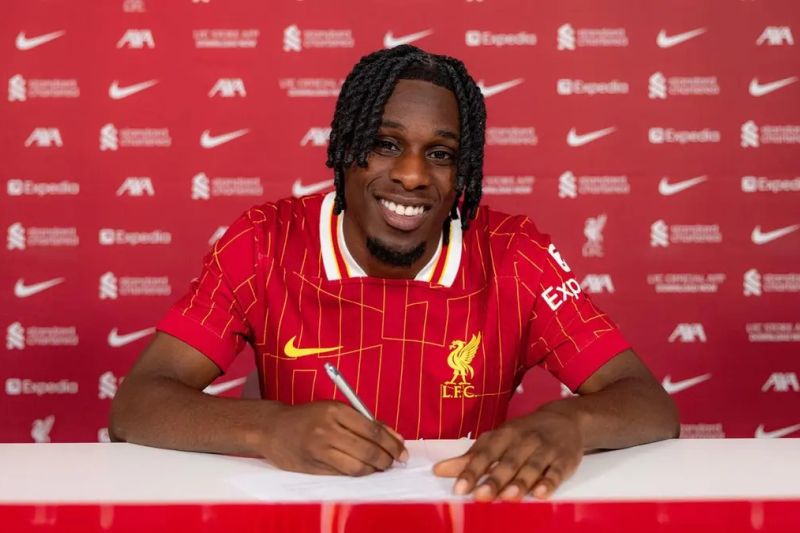 Liverpool resmi umumkan transfer Jeremie Frimpong dari Leverkusen