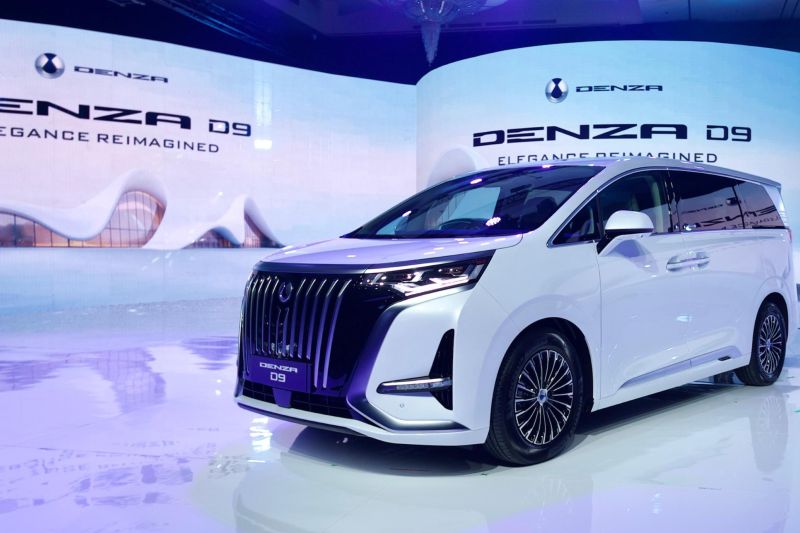denza-d9-sabet-gelar-car-of-the-year-dan-high-mpv-listrik-terbaik