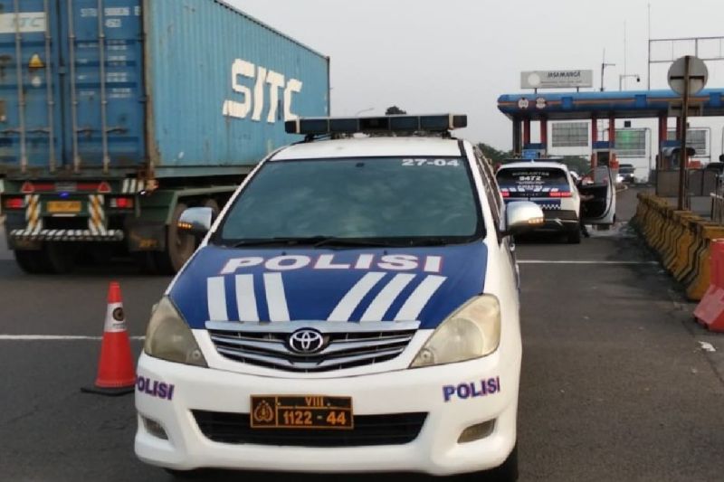 contraflow-diberlakukan-di-tol-jagorawi-arah-puncak