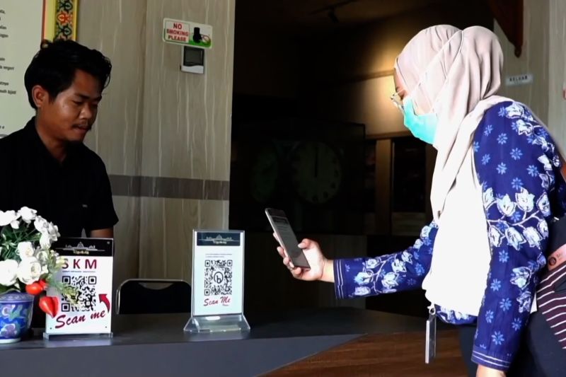 menkop-budi-sebut-seluruh-transaksi-kopdes-merah-putih-gunakan-qris