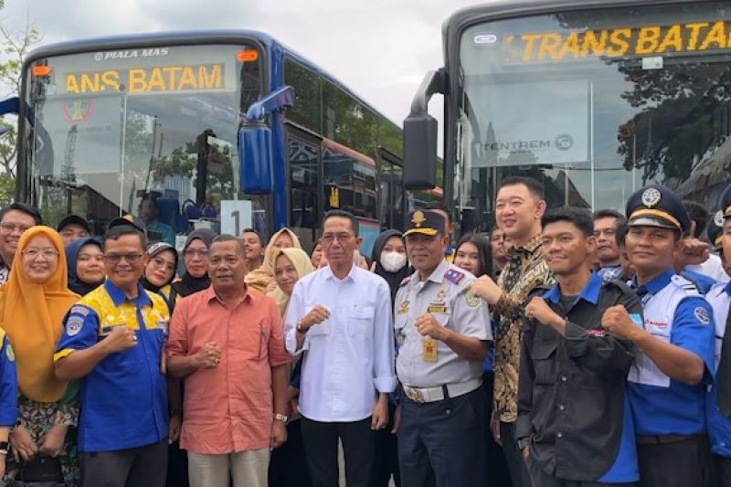 dishub-tambah-13-unit-bus-trans-batam-berteknologi-iot