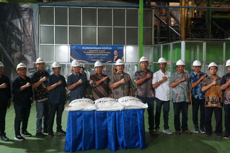 pt-sgn-pantau-proses-produksi-giling-di-pg-pesantren-baru