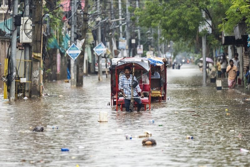 Sedikitnya 30 orang tewas akibat banjir dan longsor di India