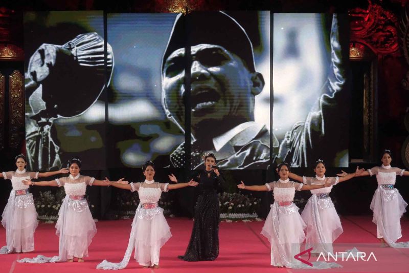 Penghormatan dan mengenang bakti Presiden Soekarno dengan Bulan Bung Karno di Bali