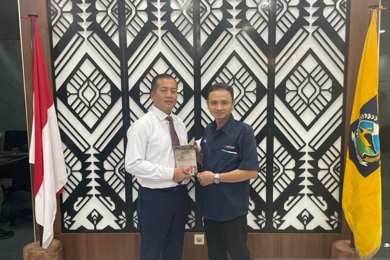 antara-temui-gubernur-ntb-bahas-agenda-rinjani-color-run