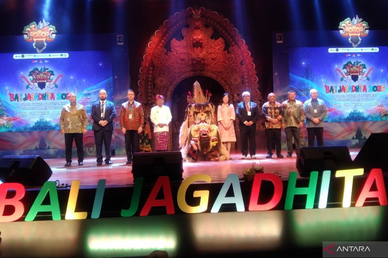 bi-tekankan-pentingnya-pemerataan-investasi-di-luar-bali-selatan