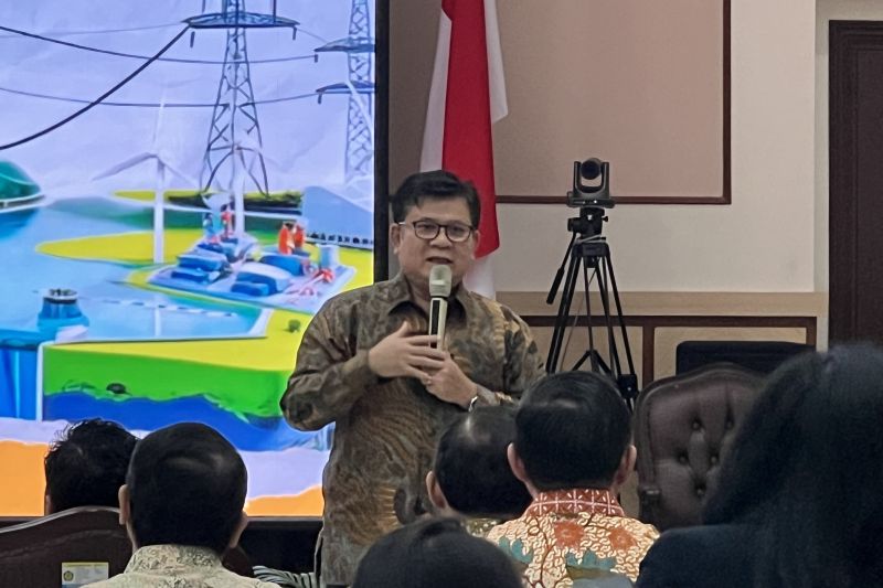 esdm-siapkan-program-listrik-desa-untuk-alirkan-listrik-ke-780-ribu-rt