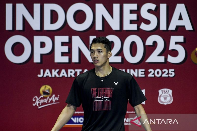 Jonatan Christie sempat kesulitan menyesuaikan kondisi kok