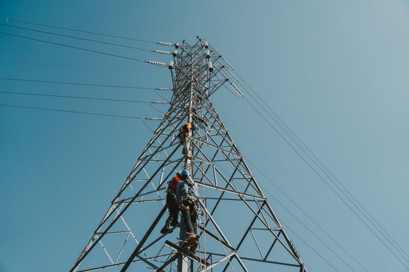 pln-nyatakan-siap-bangun-green-super-grid-sepanjang-47758-kms