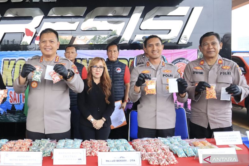 polisi-ungkap-peredaran-narkoba-jaringan-bekasi-bogor-depok