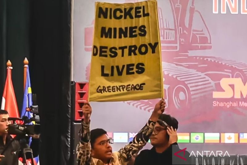 polisi-bebaskan-aktivis-greenpeace-karena-tak-ada-unsur-pidana