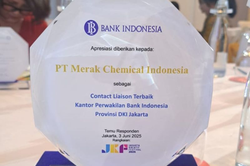 merak-chemicals-indonesia-raih-penghargaan-dari-bi