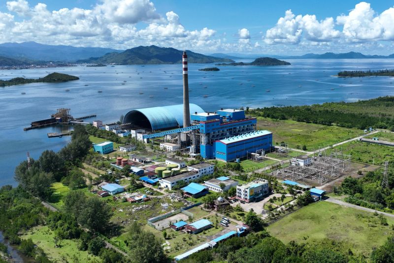 pln-indonesia-power-labuhan-angin-olah-uang-kertas-rusak-jadi-listrik