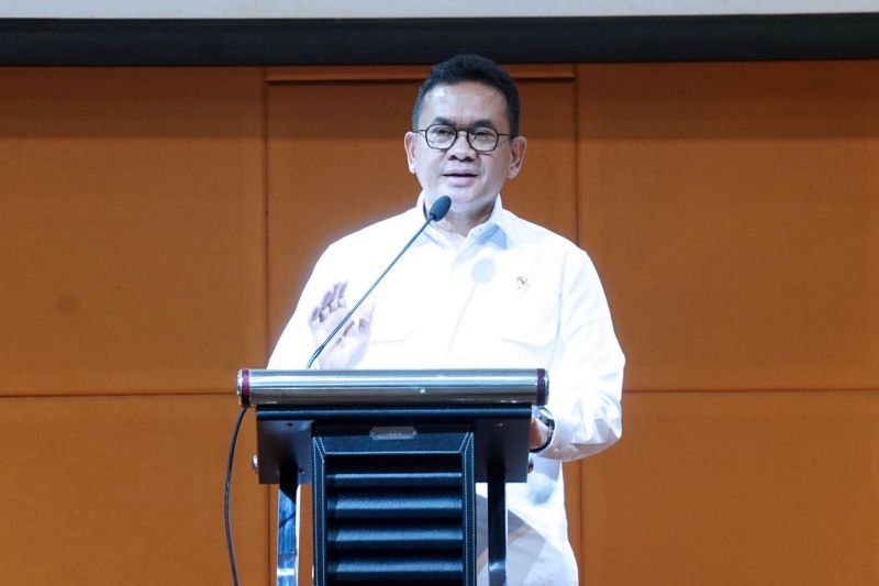mendag-sebut-impor-barang-konsumsi-turun-221-persen-pada-april-2025