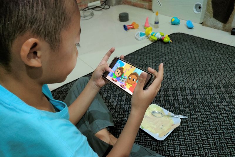 Paparan konten digital berlebih ancam kesehatan mental anak
