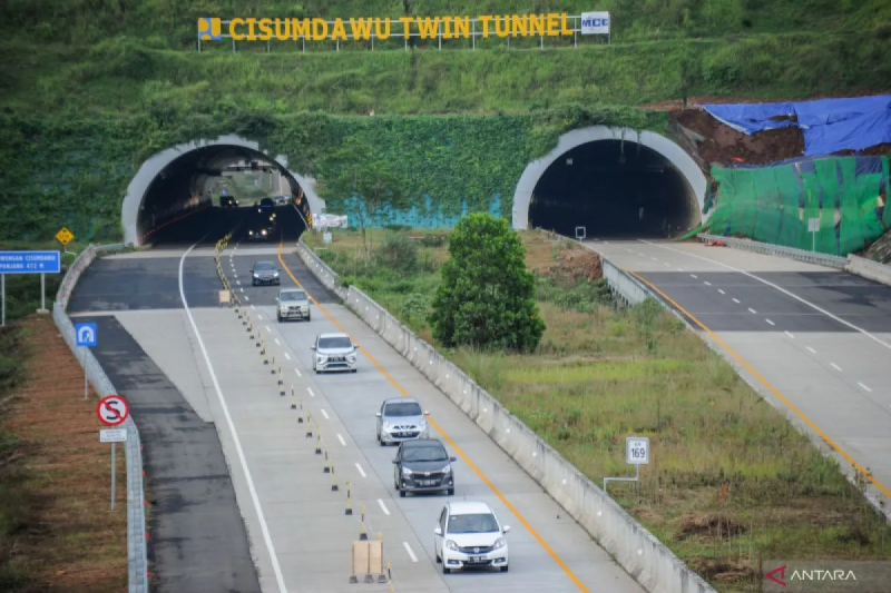cmnp-perintahkan-seluruh-ruas-tol-miliknya-beri-diskon-tarif-20-persen