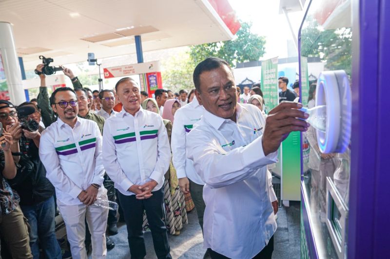 pertamina-ajak-warga-semarang-mengelola-limbah-lewat-ucollect-danrvm