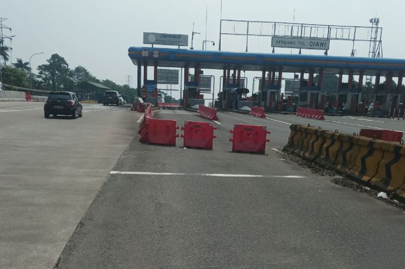 rekayasa-lalu-lintas-contraflow-di-tol-jagorawi-arah-puncak-dihentikan