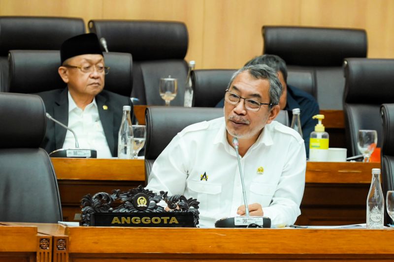anggota-dpr-perlu-evaluasi-menyeluruh-soal-izin-tambang-di-raja-ampat