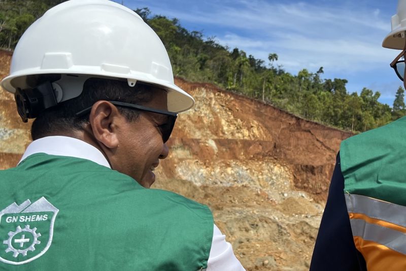 menteri-esdm-tugaskan-inspektur-tambang-ke-lima-pulau-di-raja-ampat